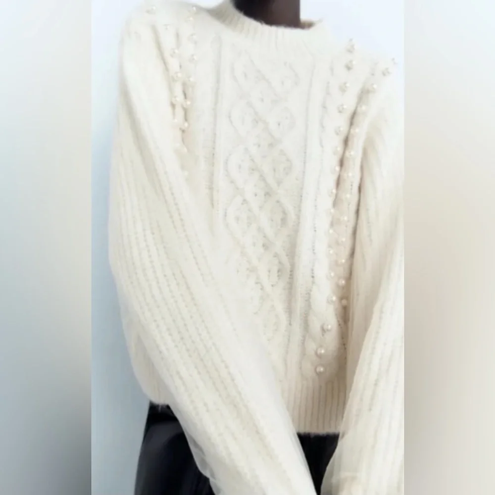 Zara pearl sweater with sheer sleeves - Picture 2 of 2